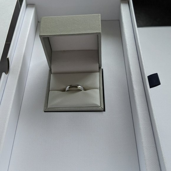Classic Wedding Ring in 14k White Gold (5mm) - Picture 5 of 6